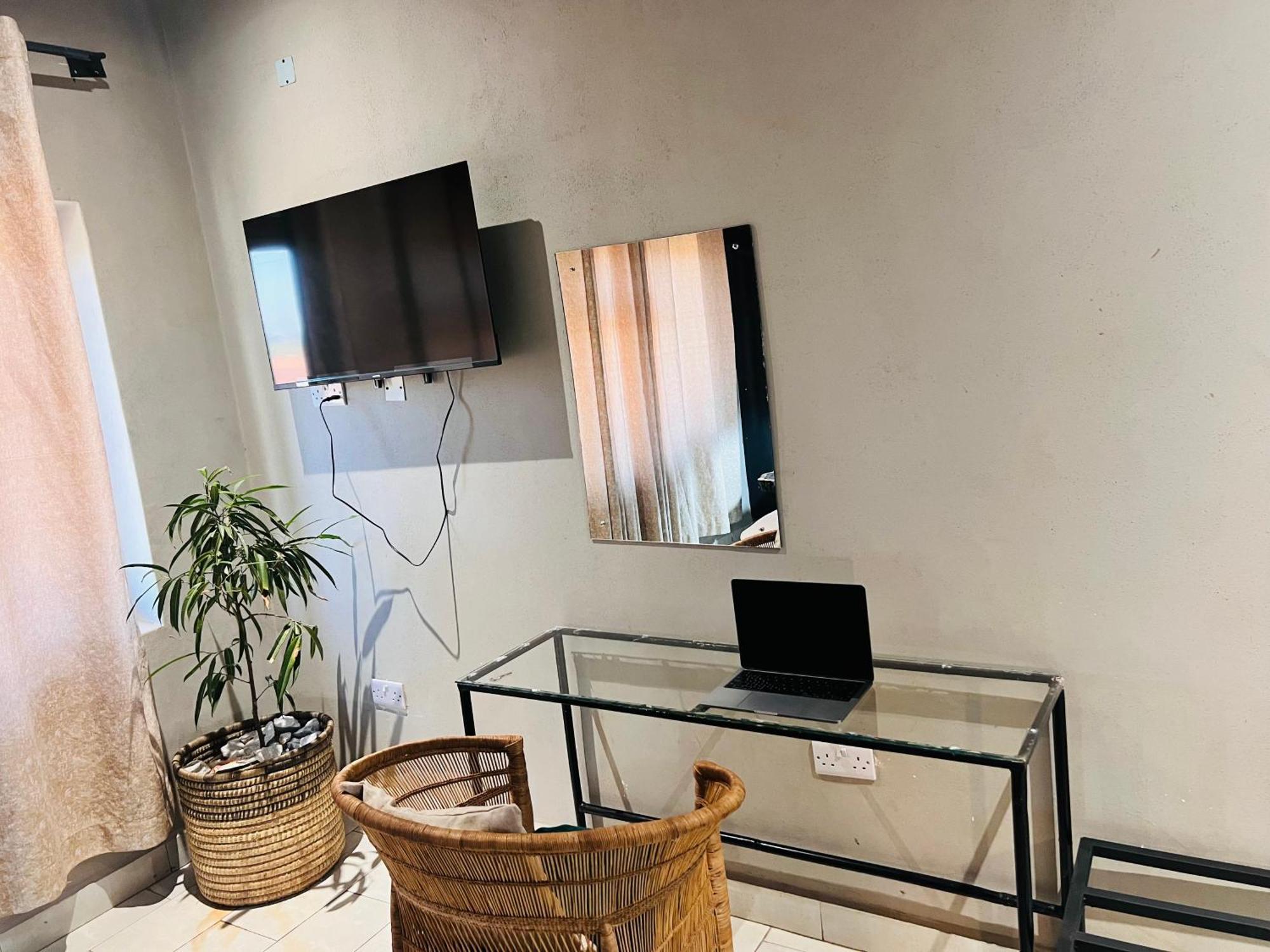 The Shed Venue & Boutique Hotel Lilongwe Luaran gambar