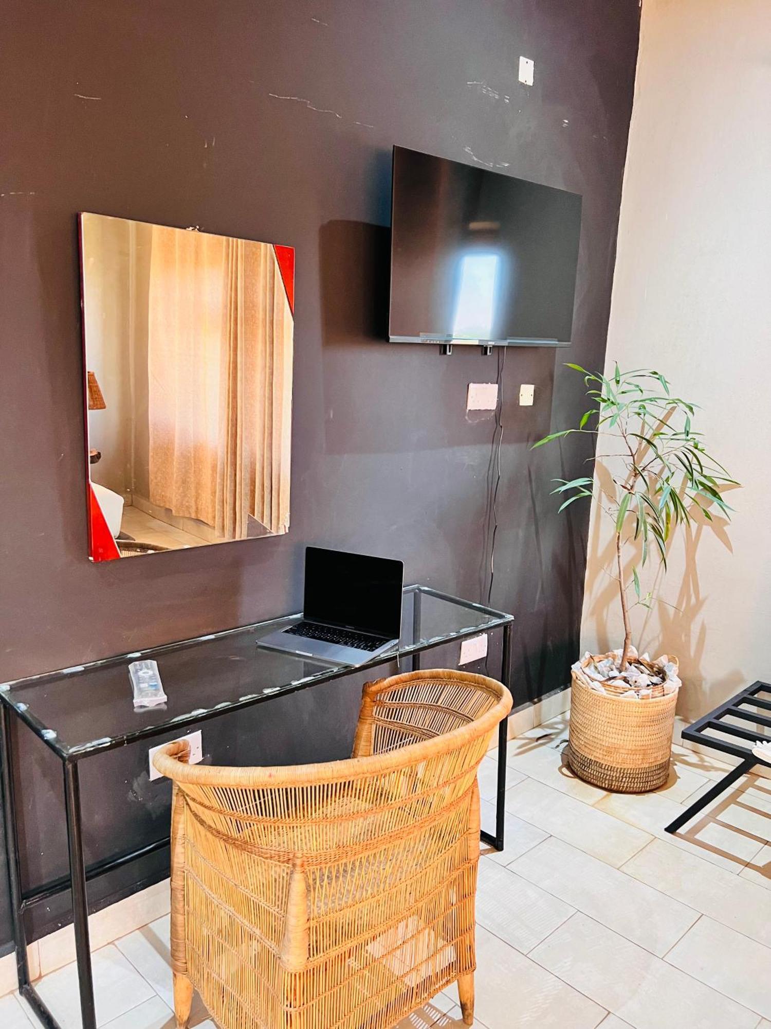The Shed Venue & Boutique Hotel Lilongwe Luaran gambar