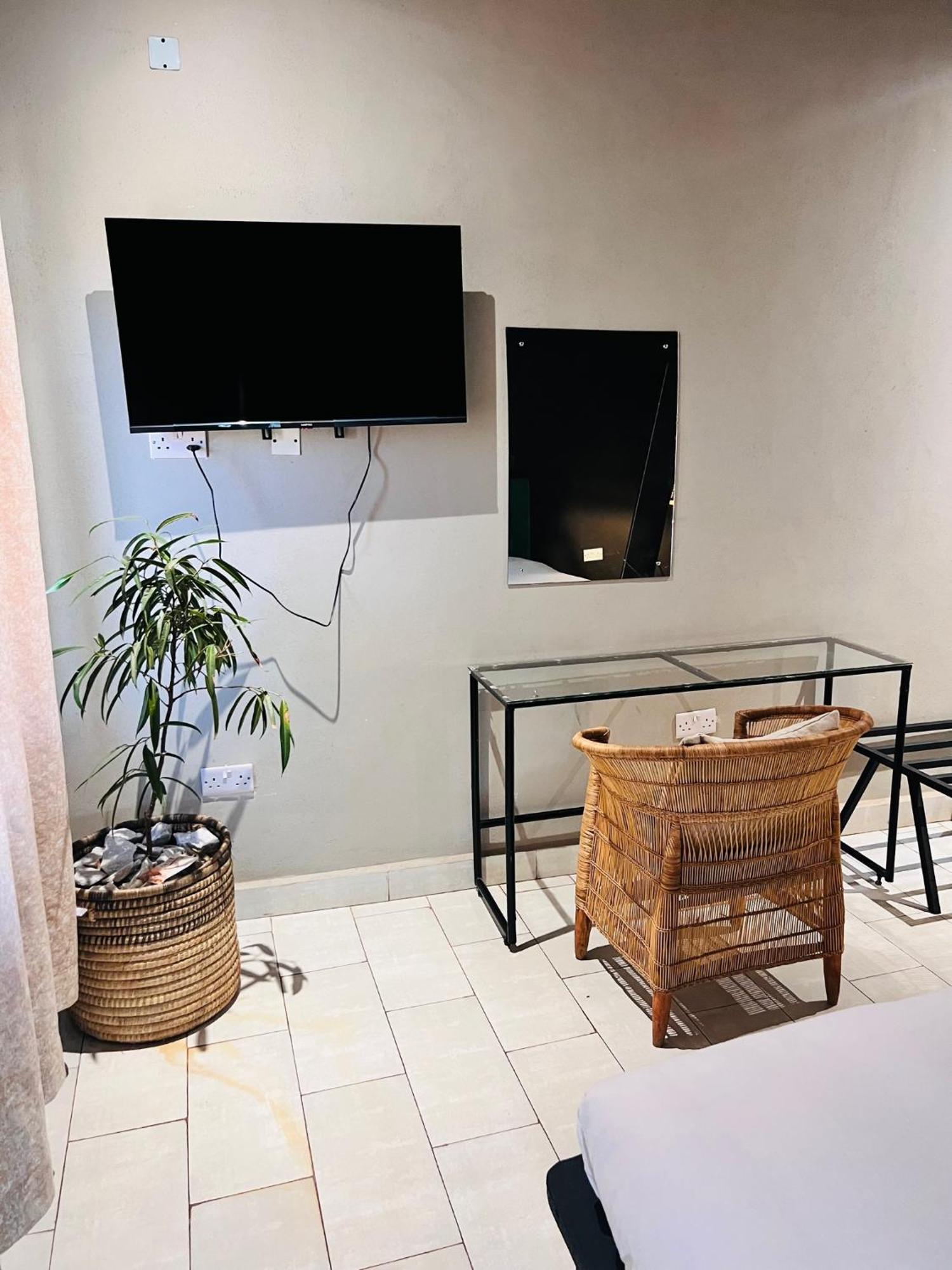 The Shed Venue & Boutique Hotel Lilongwe Luaran gambar